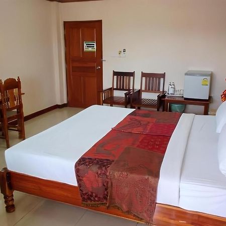 ทรัพย์มุกดา แกรนด์ โฮเทล Submukda Grand Hotel Mukdahan Buitenkant foto