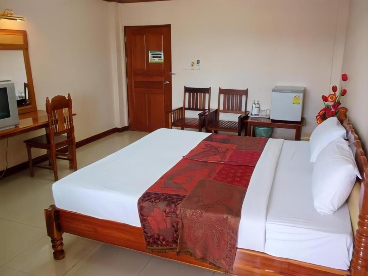 ทรัพย์มุกดา แกรนด์ โฮเทล Submukda Grand Hotel Mukdahan Buitenkant foto