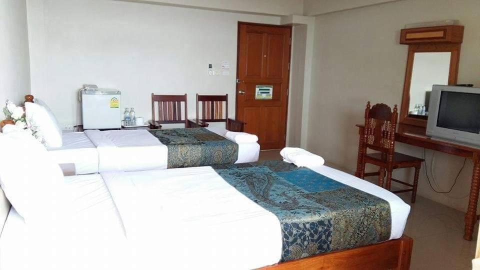 ทรัพย์มุกดา แกรนด์ โฮเทล Submukda Grand Hotel Mukdahan Buitenkant foto