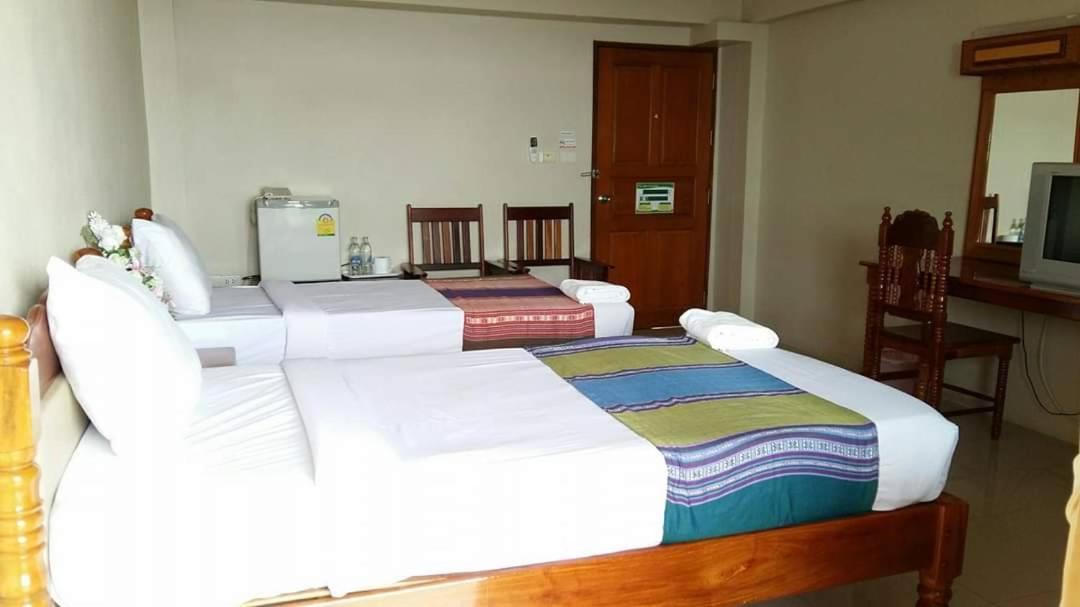 ทรัพย์มุกดา แกรนด์ โฮเทล Submukda Grand Hotel Mukdahan Buitenkant foto